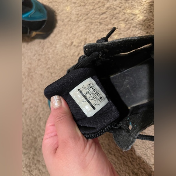 Air Jordan True Flight (Preschool) 342775-014 Black Metallic Gold Size 4Y - Picture 4 of 4